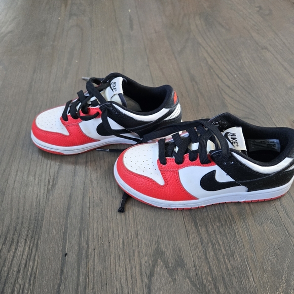 Nike Dunk Low EMB Bulls - Picture 3 of 5